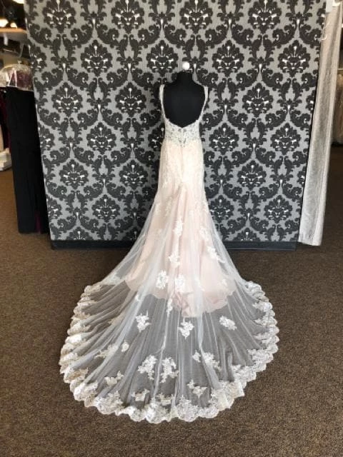 Something Blue WEDDING DRESSES Stella York 6371 SHANNON Wedding Dress Lace Ivory Size 10 Sheath "PRICED AS IS" 7 Something Blue WEDDING DRESSES Stella York 6371 SHANNON Wedding Dress Lace Ivory Size 10 Sheath "PRICED AS IS"
