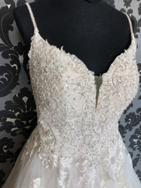 Something Blue Stella York 6959 Wedding Dress Size 16 Lace/Tulle Ivory Sleeveless Ballgown WEDDING DRESSES 4 Something Blue Stella York 6959 Wedding Dress Size 16 Lace/Tulle Ivory Sleeveless Ballgown WEDDING DRESSES