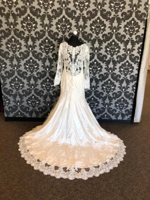 Something Blue WEDDING DRESSES Maggie Sottero Wedding Dress Lace Ivory/Champagne Long Sleeve Size 14 6 Something Blue WEDDING DRESSES Maggie Sottero Wedding Dress Lace Ivory/Champagne Long Sleeve Size 14