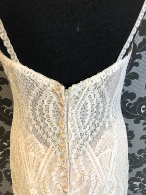 Something Blue Disney D265 "Pocahontas" Size 12 Ivory Lace Fit & Flare WEDDING DRESSES 6 Something Blue Disney D265 "Pocahontas" Size 12 Ivory Lace Fit & Flare WEDDING DRESSES