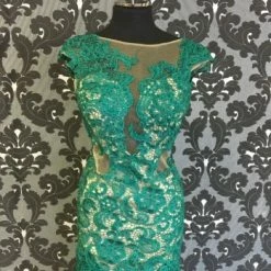 PROM Size 4 Emerald MacDuggal Lace Fit & Flare
