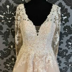 Something Blue Essense Of Australia Size 10 Champagen Tulle And Lace Long Sleeve Ballgown WEDDING DRESSES