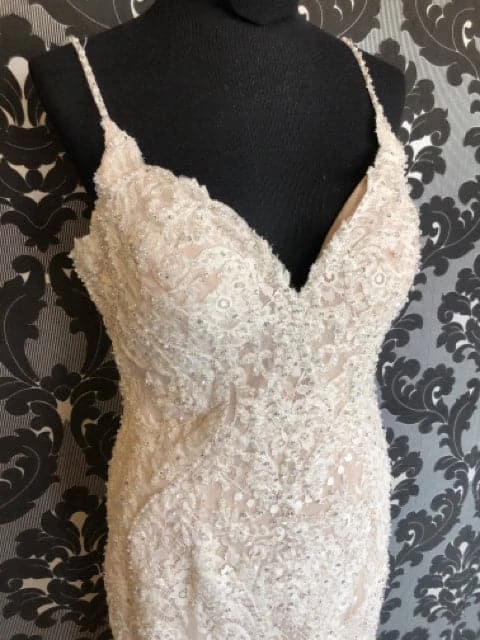 Something Blue WEDDING DRESSES Allure Bridal C534 Size 12 Ivory And Champagne Lace Beaded Mermaid 4 Something Blue WEDDING DRESSES Allure Bridal C534 Size 12 Ivory And Champagne Lace Beaded Mermaid
