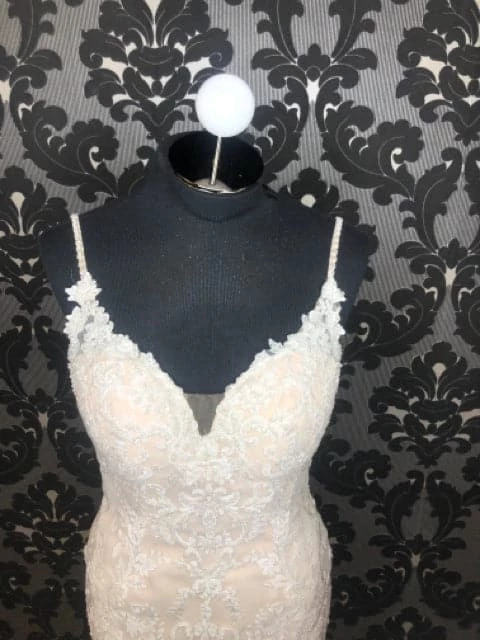 Something Blue WEDDING DRESSES Stella York 6769 Women's Wedding Dress Lace Nude Size 10 Sheath 4 Something Blue WEDDING DRESSES Stella York 6769 Women's Wedding Dress Lace Nude Size 10 Sheath