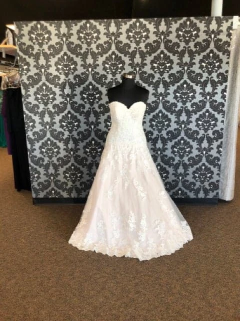 Something Blue WEDDING DRESSES Essense Of Australia D2735 Women's Wedding Dress Lace/Tulle 3 Something Blue WEDDING DRESSES Essense Of Australia D2735 Women's Wedding Dress Lace/Tulle