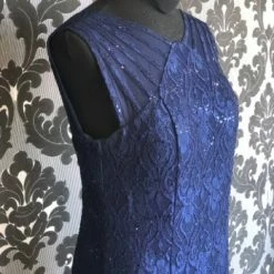Something Blue R&M Richards Formal Lace/Sequin Navy Size 12