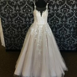 Something Blue Wedding Martina Liana Wedding Dress Tulle Ivory And Champagne Size 12