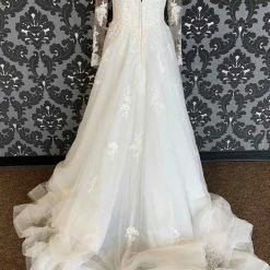 Something Blue Essense Of Australia Size 14 Ivory Tulle And Lace Long Sleeve Ballgown