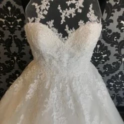 Something Blue White One Barcelona Wedding Dress Tulle/Lace Ivory A-line Size 18 WEDDING DRESSES