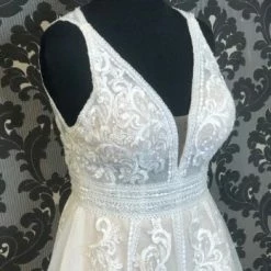 Something Blue Essense Of Australia D2607 Women's Wedding Dress Tulle/Lace