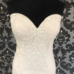 Something Blue Allure Romance Size 14 WEDDING DRESSES
