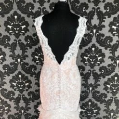 Something Blue WEDDING DRESSES Galina Wedding Dress Lace Ivory & Blush Size 8 Sleeveless