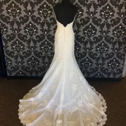 WEDDING DRESSES Size 6 Ivory Essense Of Australia Lace Strapless Trumpet