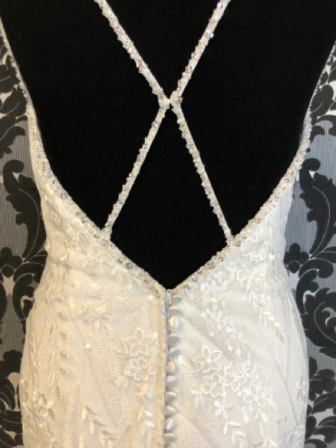 Something Blue Jasmine Size 14 Ivory Tulle And Sequin Sleeveless V-neck Mermaid WEDDING DRESSES 6 Something Blue Jasmine Size 14 Ivory Tulle And Sequin Sleeveless V-neck Mermaid WEDDING DRESSES