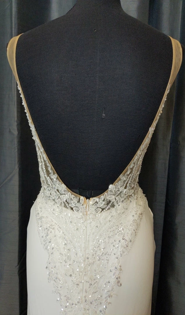 Something Blue CallaBlanche 121232 Wedding Dress Size 10 Crepe/Beaded Ivory Sleeveless WEDDING DRESSES 7 Something Blue CallaBlanche 121232 Wedding Dress Size 10 Crepe/Beaded Ivory Sleeveless WEDDING DRESSES