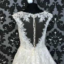 Something Blue WEDDING DRESSES Essense Of Australia D2347CR Lace/Beading AS IS SMALL TEAR ON ILLUSION BY BUTTON