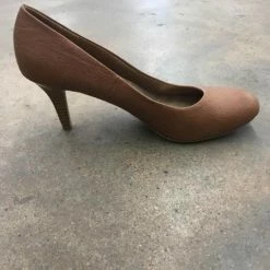 Light Brown Size 8.5 Comfort Plus SHOES NEW ARRIVALS