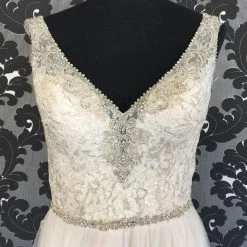 WEDDING DRESSES Size 10 Ivory Blush Allure Lace A-line