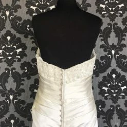 Size 12 Ivory Allure Bridal Lace Cap Sleeve A-line V-Neck