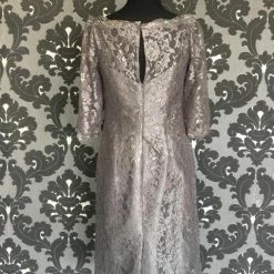 FORMAL/MOTHER'S DRESSES Size 4 Pewter Social Occasions Cocktail Lace 3/4 Length FORMAL DRESSES