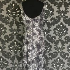 FORMAL/MOTHER'S DRESSES Size 6 Silver & Gray Ivonne D Cocktail Sequin Sleeveless