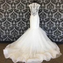 Size 8 Ivory Justin Alexander Lace Illusion V-Neck WEDDING DRESSES