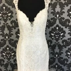 Size 8 Ivory Justin Alexander Tulle & Lace Fit & Flare Sweetheart WEDDING WEDDING DRESSES