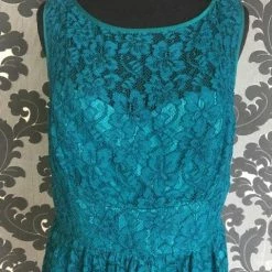 FORMAL/MOTHER'S DRESSES Size 8 Peacock Lugo 344 Cocktail Lace Sleeveless