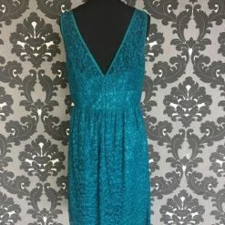 FORMAL/MOTHER'S DRESSES Size 8 Peacock Lugo 344 Cocktail Lace Sleeveless