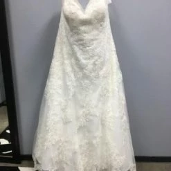 Something Blue WEDDING DRESSES Allure Romance Wedding Dress Lace Ivory Size 32 Strapless A-line