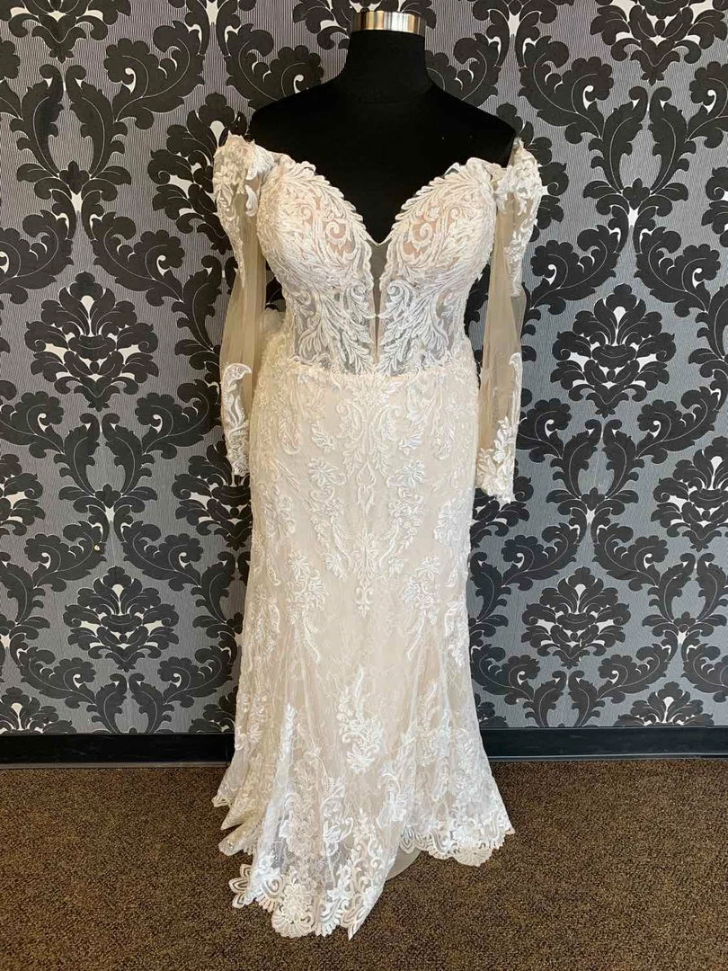 Something Blue Mori Lee By Madeline Gardner Size 20 Ivory Lace Fit & Flare WEDDING DRESSES 3 Something Blue Mori Lee By Madeline Gardner Size 20 Ivory Lace Fit & Flare WEDDING DRESSES