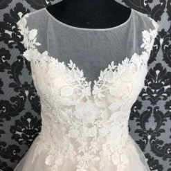 Something Blue Justin Alexander JUPITER 8852 Women's Wedding Dress Lace/Tulle Size 12 WEDDING DRESSES