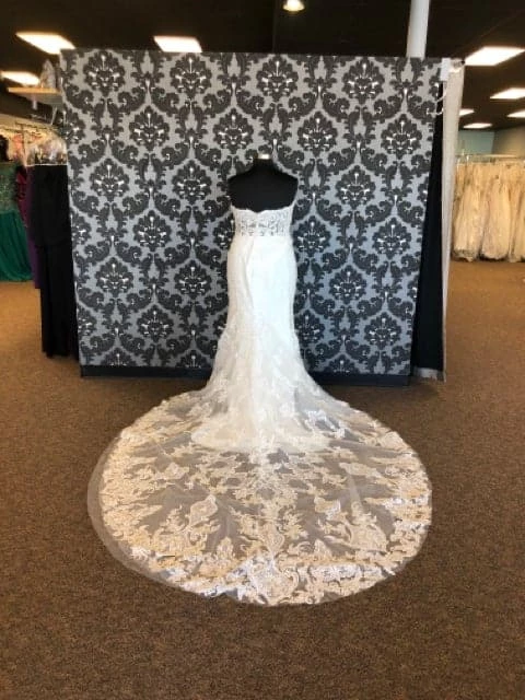 Something Blue WEDDING DRESSES Casablanca 2404 Wedding Dress Lace/poly Ivory/Silver Size 20 7 Something Blue WEDDING DRESSES Casablanca 2404 Wedding Dress Lace/poly Ivory/Silver Size 20