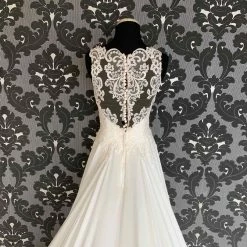 Something Blue Stella York Size 6 Ivory Chiffon Highneck A-Line