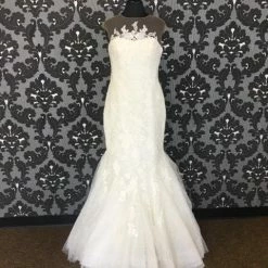 Size 14 Ivory Pronovias Lace/Tulle Illusion Cap Trumpet Modified Sweetheart