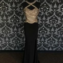 PROM Size 6 Black/Nude/Gold Blush Polyester