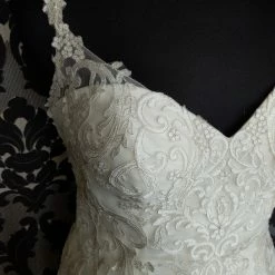 Something Blue WEDDING DRESSES Casablanca BL3331 Wedding Dress Size 20 Lace Ivory Sleeveless Fit & Flare