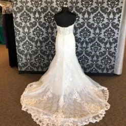 Something Blue Essense Of Australia D2451 Lace Ivory AS IS HOLES THROUGH LOOSE BUTTONS