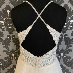 Something Blue Mori Lee By Madeline Gardner 6928 Size 16 V-neck A-Line WEDDING DRESSES