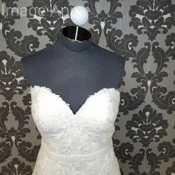 Something Blue Allure Bridal D268 Women's Wedding Dress Sequin Lace Ivory AS IS HOLE IN TRAIN
