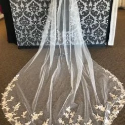 Something Blue VEILS Giselle Veil Tulle Ivory/Gold Lace