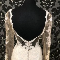 Something Blue WEDDING DRESSES Martina Liana 935cr Lace Ivory Size 10 AS IS LARGE HOLES BACK MESH/ SLEEVES 10 Something Blue WEDDING DRESSES Martina Liana 935cr Lace Ivory Size 10 AS IS LARGE HOLES BACK MESH/ SLEEVES