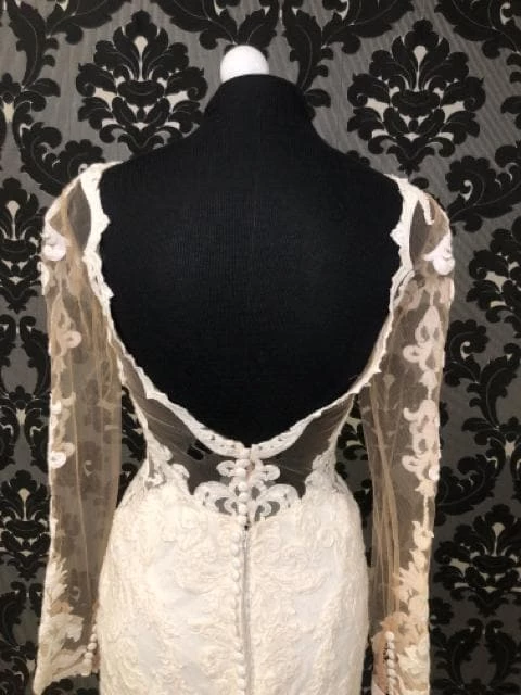 Something Blue WEDDING DRESSES Martina Liana 935cr Lace Ivory Size 10 AS IS LARGE HOLES BACK MESH/ SLEEVES 6 Something Blue WEDDING DRESSES Martina Liana 935cr Lace Ivory Size 10 AS IS LARGE HOLES BACK MESH/ SLEEVES