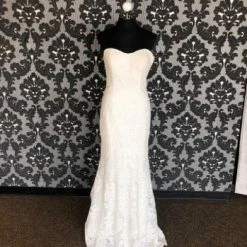 Something Blue Allure Romance Women's Wedding Dress Lace White Size 10 WEDDING DRESSES