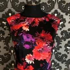 Something Blue FORMAL/MOTHER'S DRESSES London Times Women's Formal Poly Spandex Black/Red/Floral Size 8