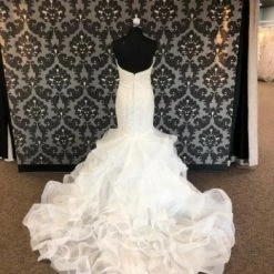 Something Blue Allure Romance Size 14 WEDDING DRESSES