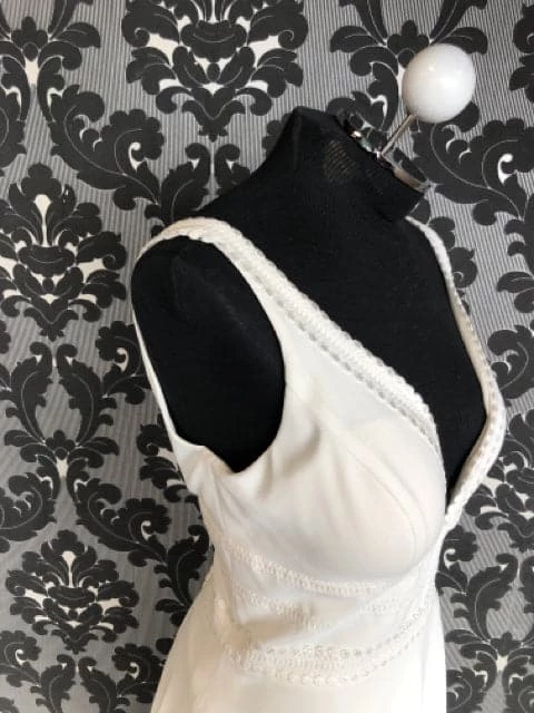 Something Blue WEDDING DRESSES Essense Of Australia Size 14 Ivory Chiffon V-Neck A-Line 5 Something Blue WEDDING DRESSES Essense Of Australia Size 14 Ivory Chiffon V-Neck A-Line