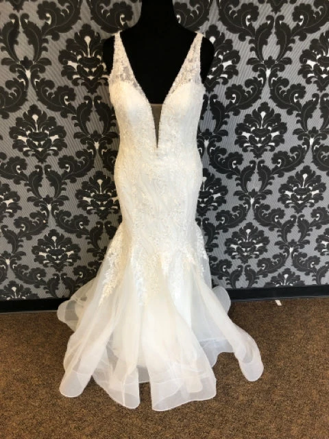 Something Blue Jasmine Size 14 Ivory Tulle And Sequin Sleeveless V-neck Mermaid WEDDING DRESSES 3 Something Blue Jasmine Size 14 Ivory Tulle And Sequin Sleeveless V-neck Mermaid WEDDING DRESSES