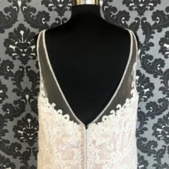 Something Blue Essense Of Australia D2391 Women's Wedding Dress Lace/Tulle WEDDING DRESSES