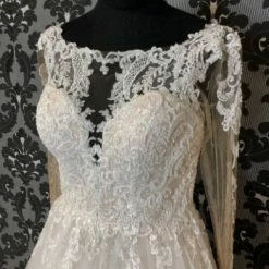 Something Blue WEDDING DRESSES Essense Of Australia D2532 Women's Wedding Dress Tulle/Lace